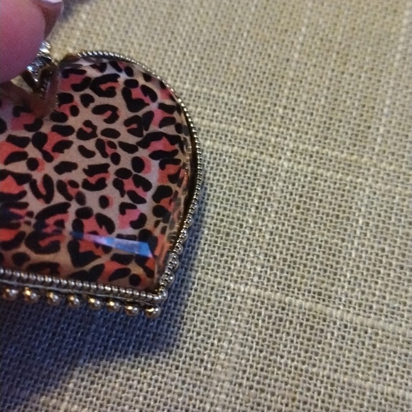 Betsey Johnson Three Tier Heart Necklace Faceted Heart Gorgeous - Picture 11 of 12